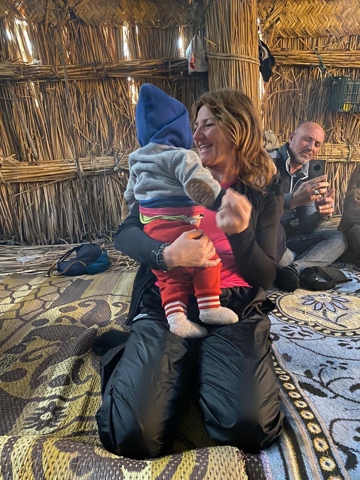 Between the Tigris and Euphrates: A Journey through Mesopotamia (Iraq , Middle Est)