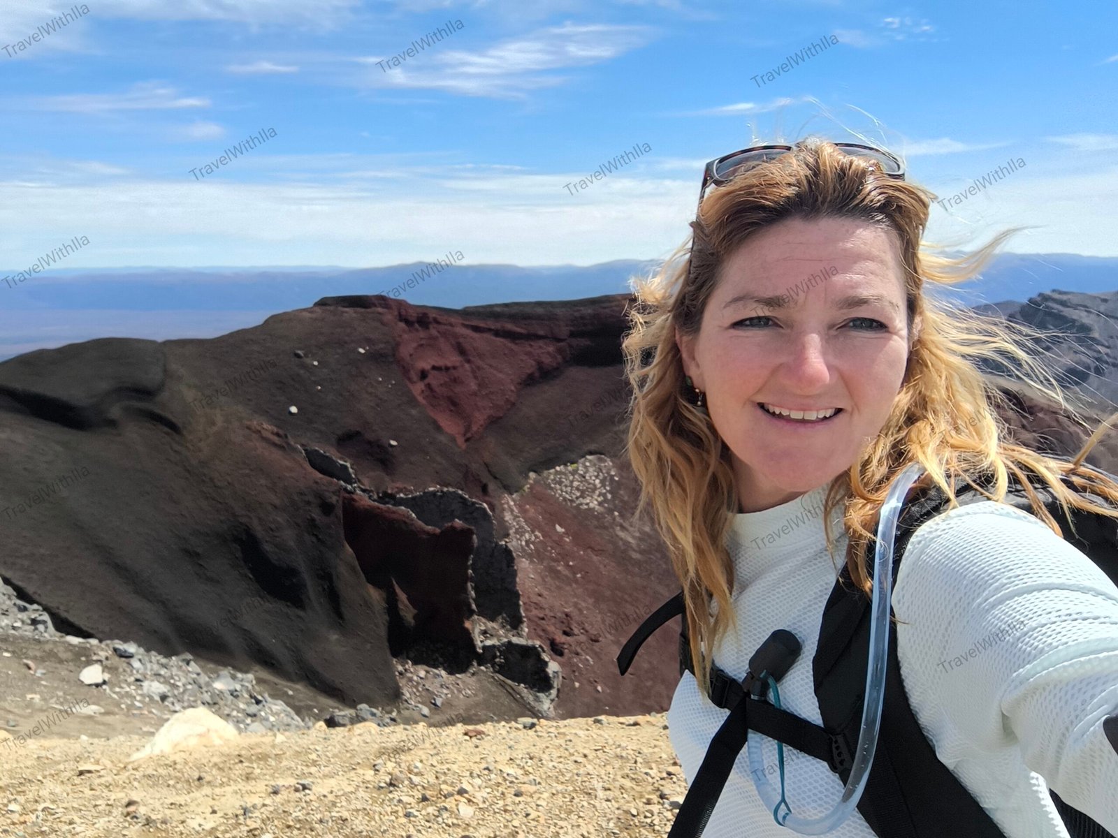 Hiking the Tongariro Alpine Crossing: A Journey Through the Lands of Mordor – The Lord of the Rings
